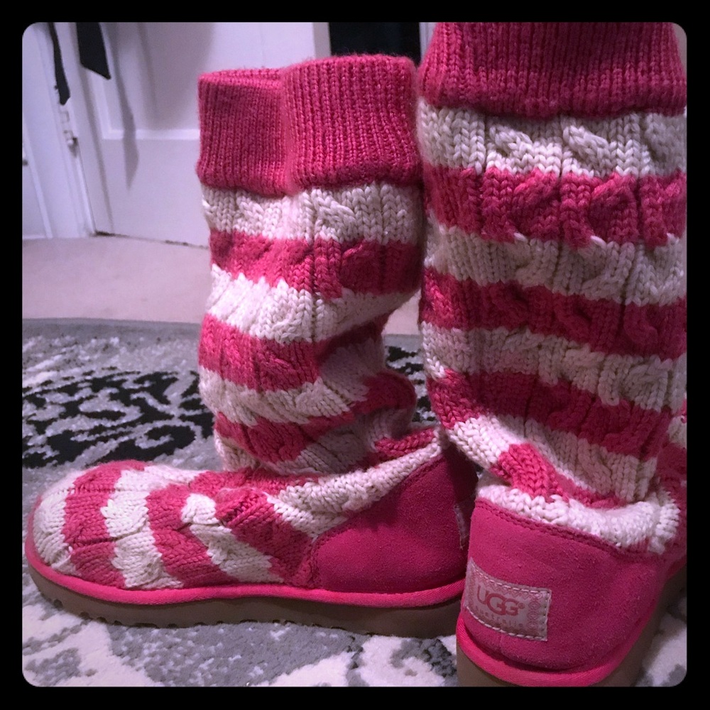COPY - UGGS crochet cardy pink/white stripe sz 9/…